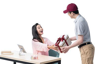 国产独立游戏《流浪者》今年6月登陆各大主机平台